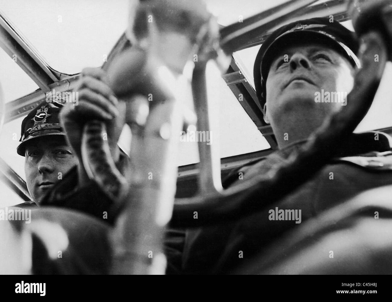 Flugkapitän Otto Brauer am Steuer einer Junkers G 38 D-2000, 1934 Stockfoto
