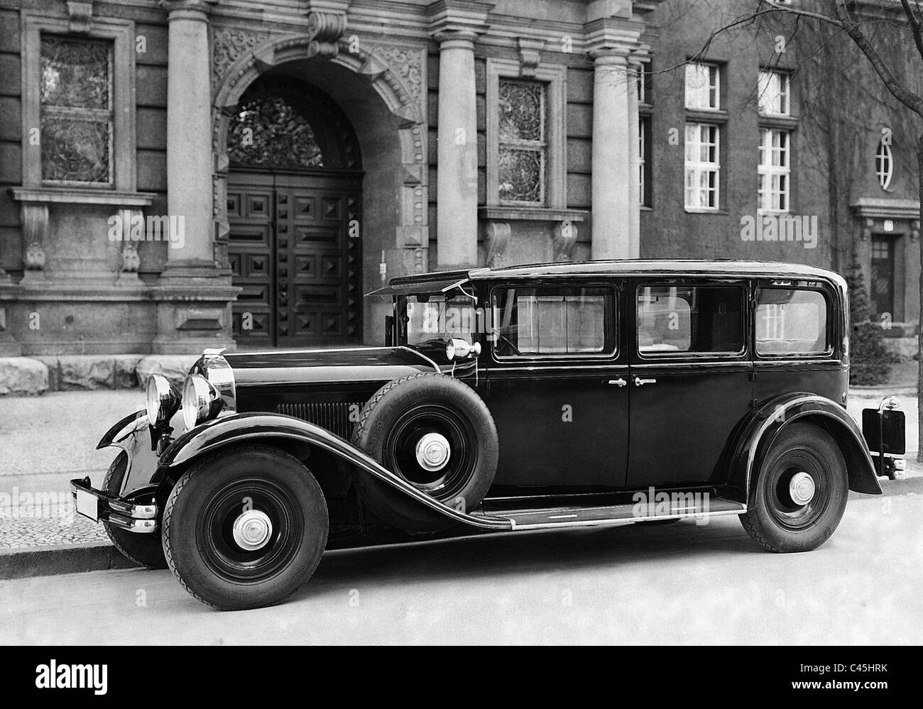 16/80 hp NAG Limousine, 1932 Stockfoto