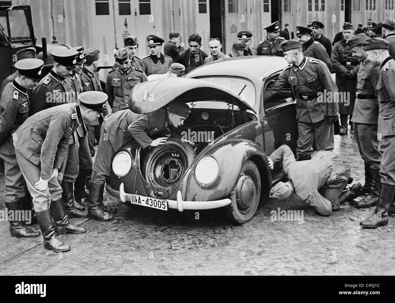 VW Käfer in der Pionier-Bataillon 23 in Spandau, 1939 Stockfoto