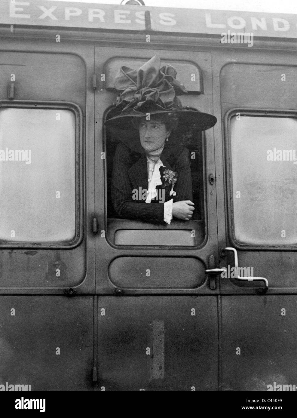 Prinzessin Clementine von Belgien nach ihrer Ankunft in England Stockfoto