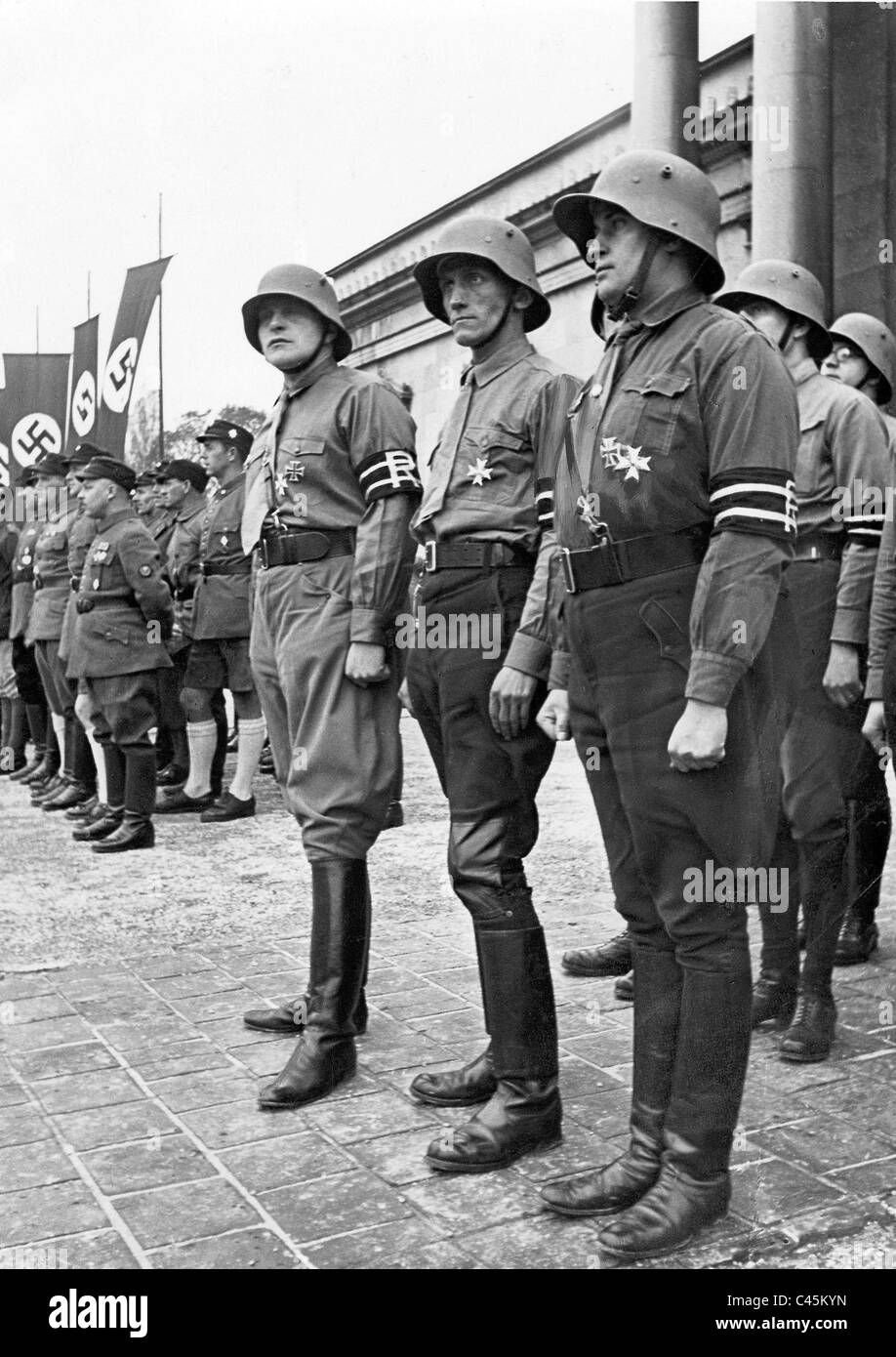 Mitglieder der Freikorps Roßbach in München, 1933 Stockfoto