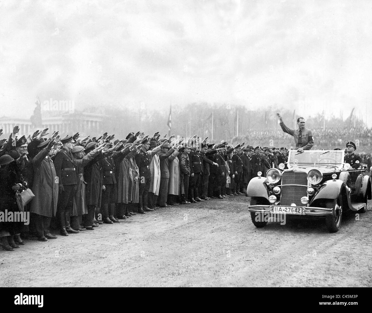 Rudolf Hess am 1. Mai in München Stockfoto