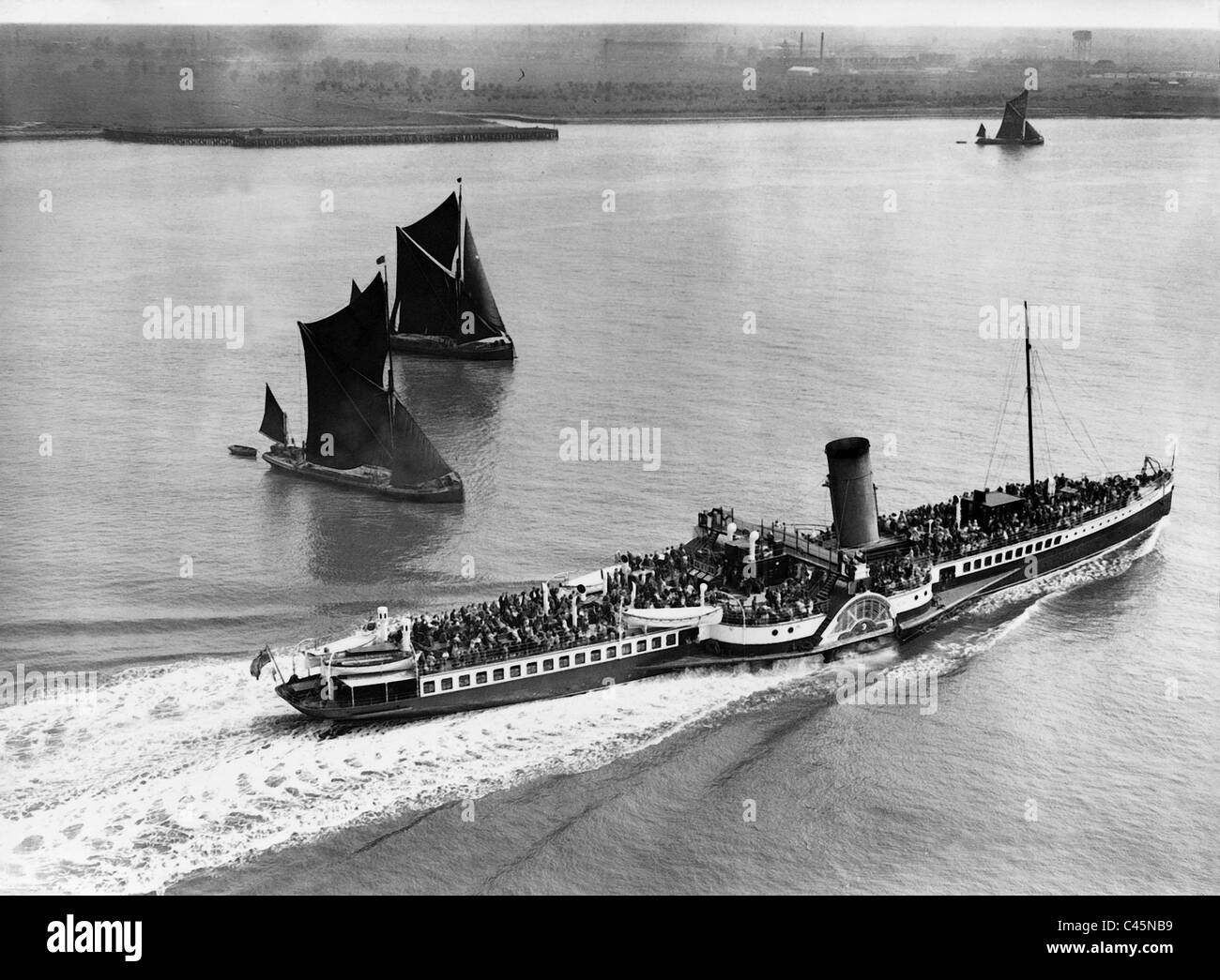 Segelregatta auf der Themse, 1935 Stockfoto