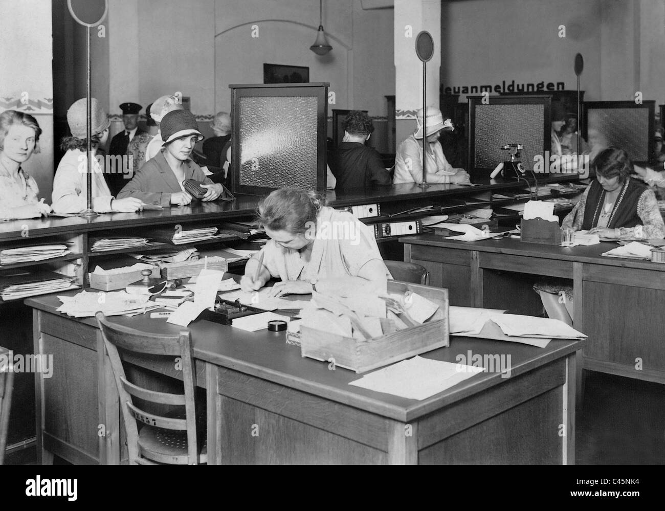 Arbeitslose im Arbeitsamt in Berlin, 1929 Stockfoto