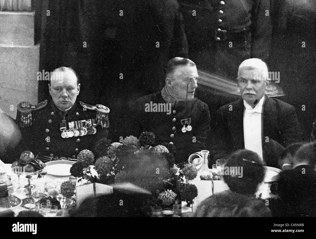 Winston Churchill, Joseph Austen Chamberlain und der deutsche Botschafter Stahmer 1926 Stockfoto