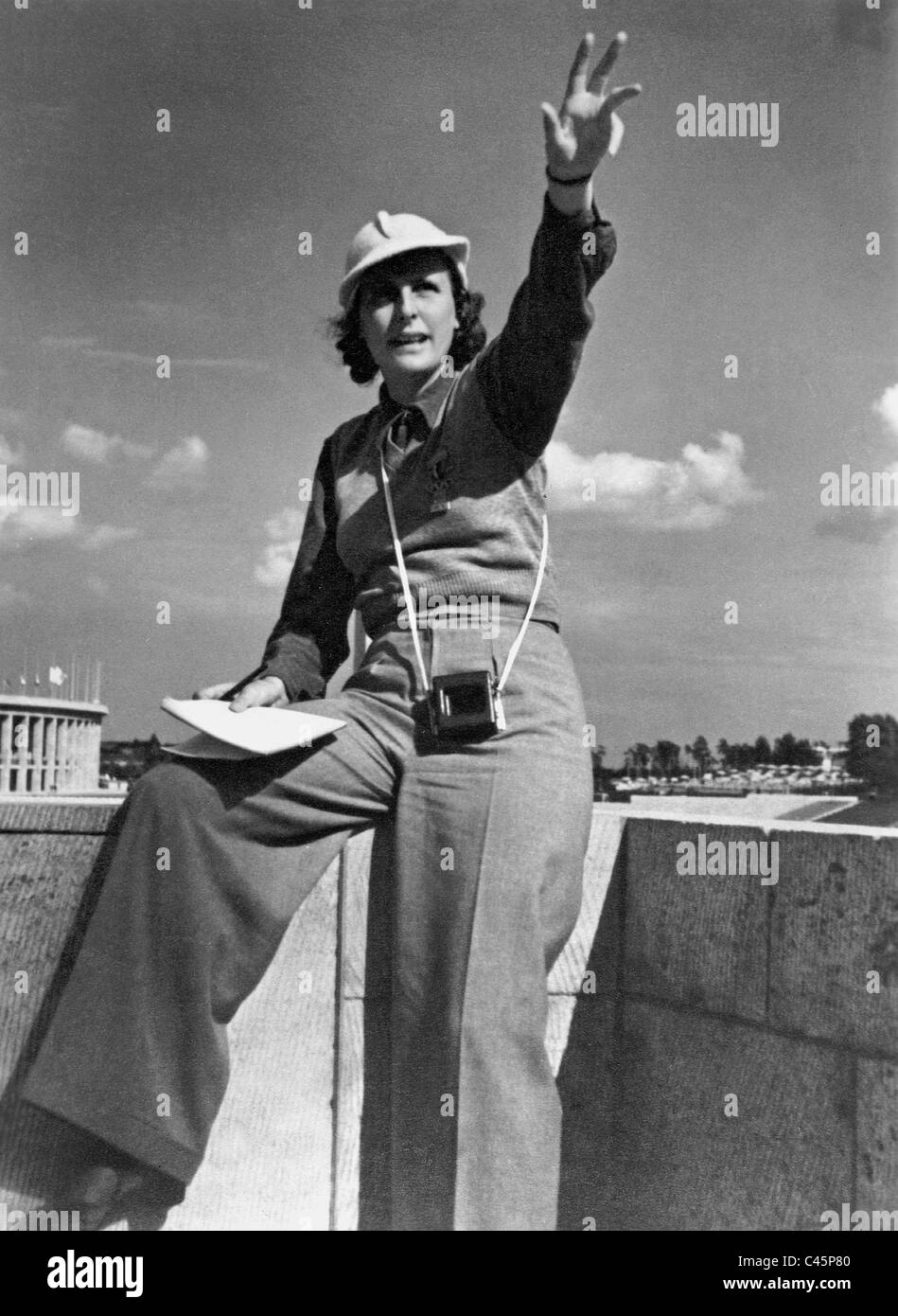 With Leni Riefenstahl Fotos Und Bildmaterial In Hoher Aufl sung Alamy with-leni-riefenstahl-fotos-und-bildmaterial-in-hoher-aufl-sung-alamy