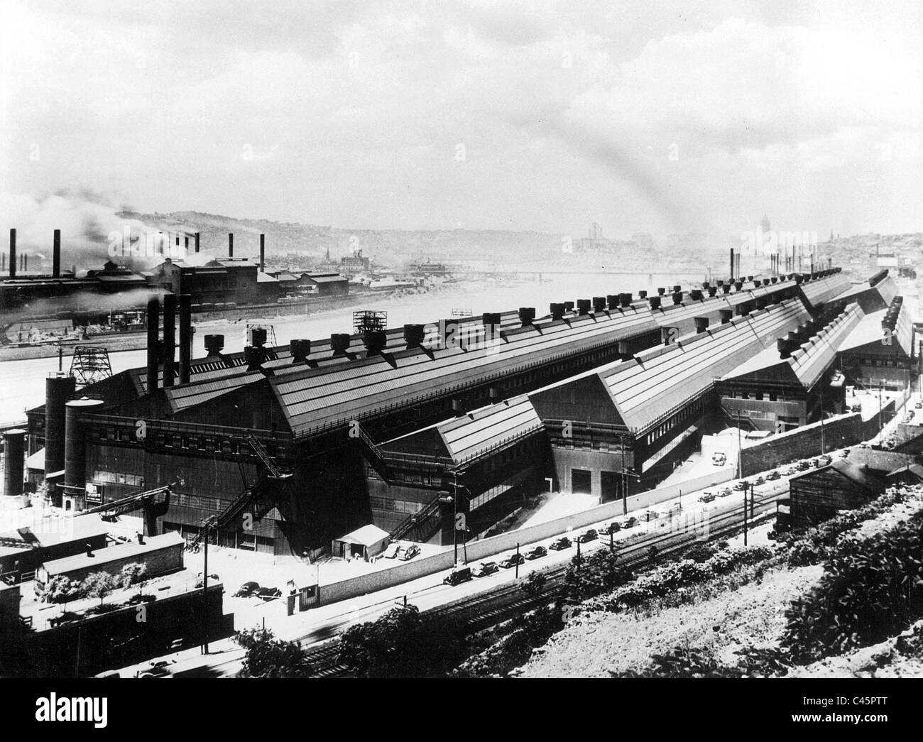 Blick auf Industrieanlagen, 1938 Stockfoto