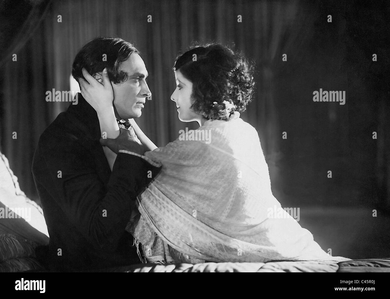 Conrad Veidt und Elizza La Porta in "Der Mann, der Leben betrogen", 1926 Stockfoto