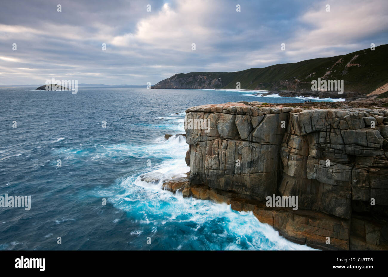 Zerklüftete Küste bei The Gap, Torndirrup National Park, Albany, Western Australia, Australien Stockfoto