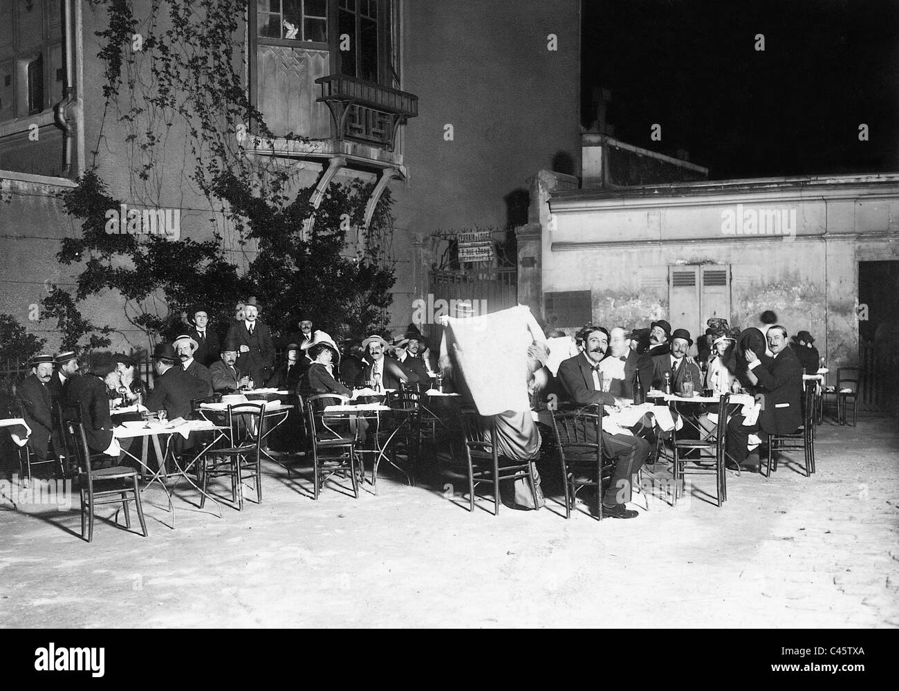 Straßencafé in Paris, 1913 Stockfoto