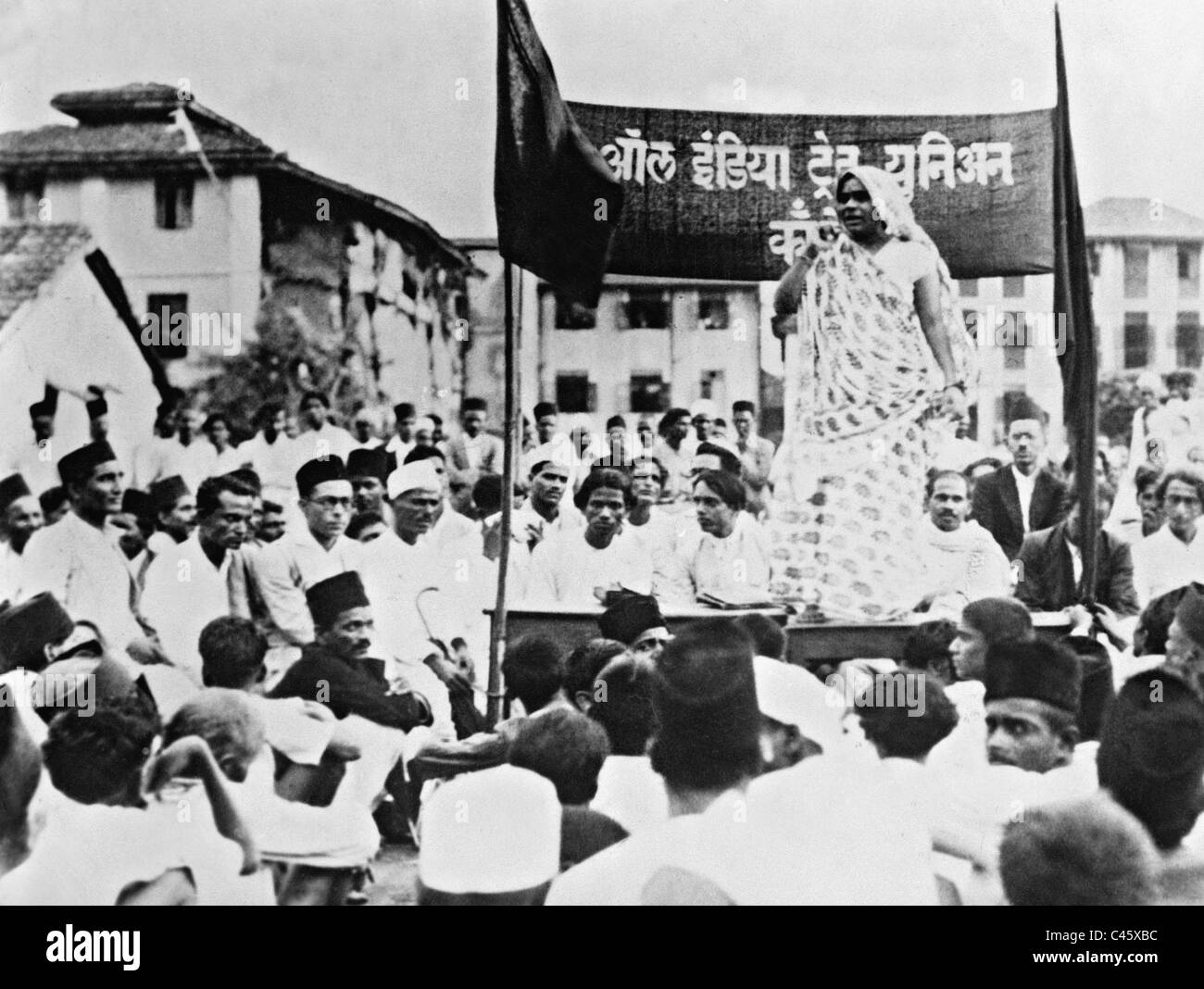 Maniben Kara spricht für Textilarbeiter in Bombay, 1933 Stockfoto