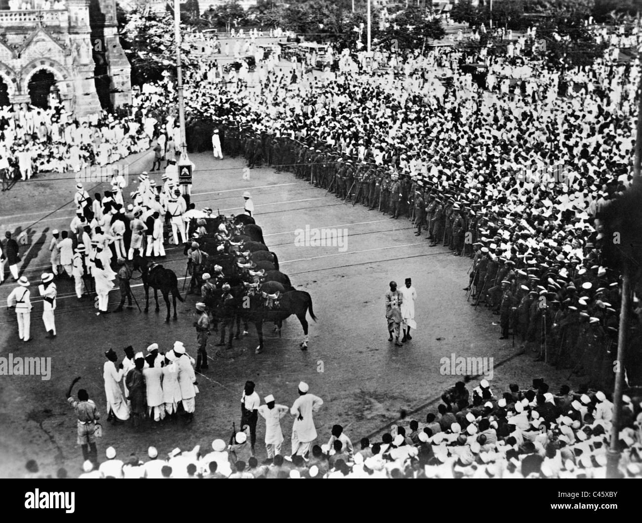 Kaufleute demonstrieren in Bombay gegen die britische Kolonialherrschaft, 1930 Stockfoto