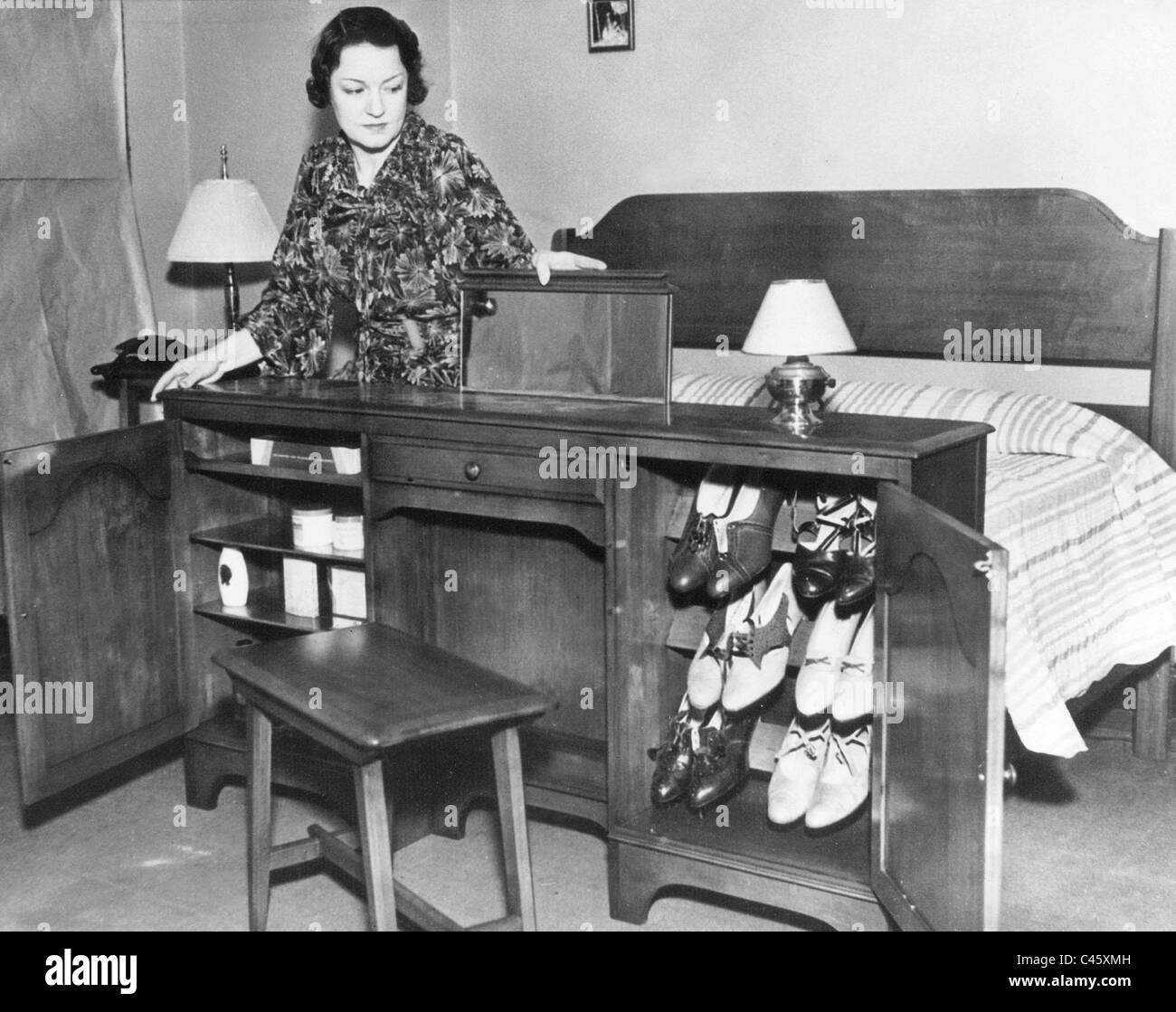 Bett-Zimmer, 1935 Stockfoto