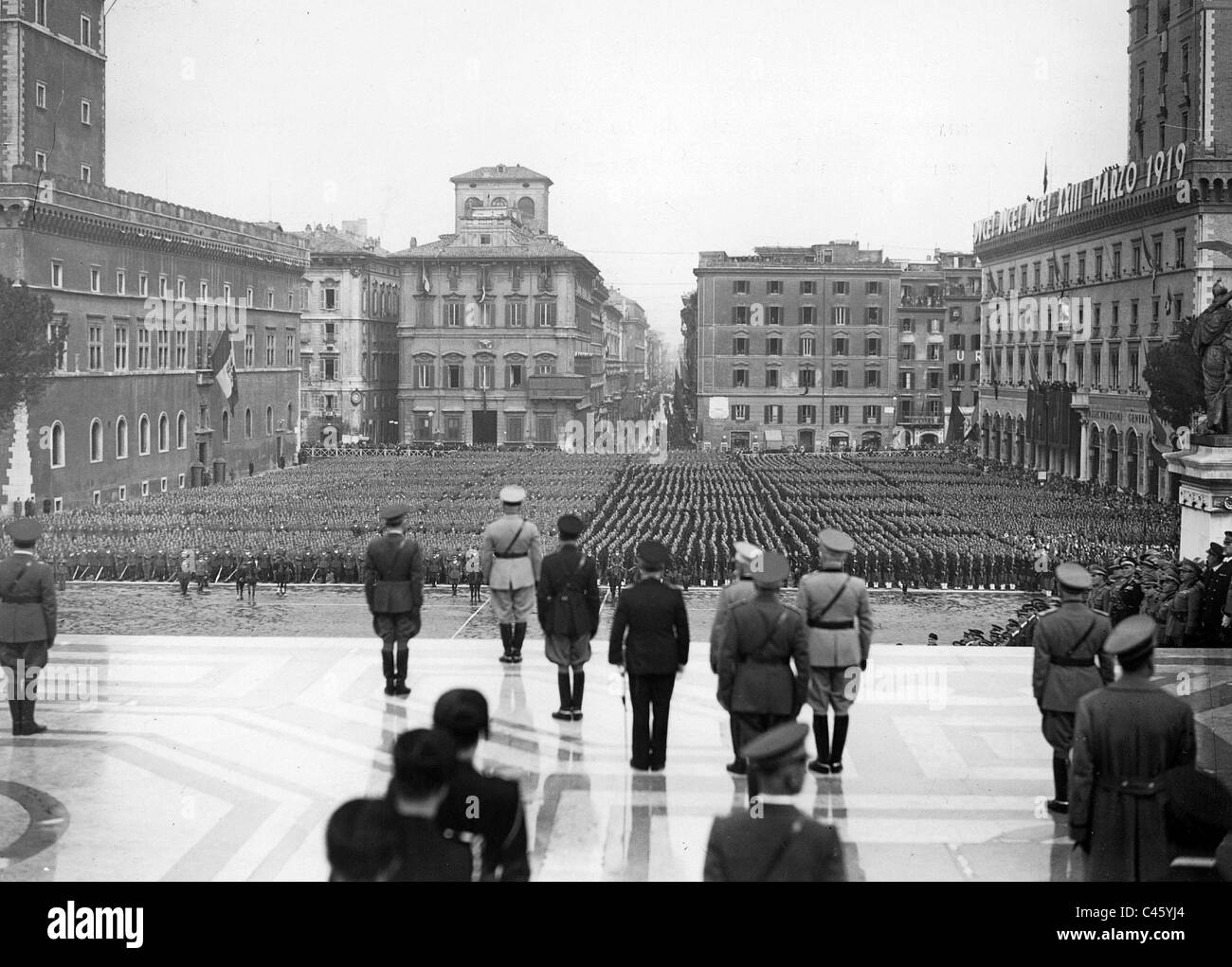 Feier zum Jahrestag der Gründung der italienischen Luftwaffe 1940 Stockfoto