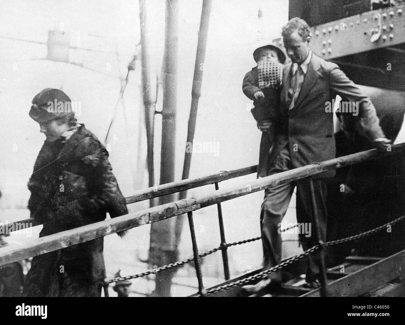 Charles Lindbergh und Familie in England, 1935 Stockfoto