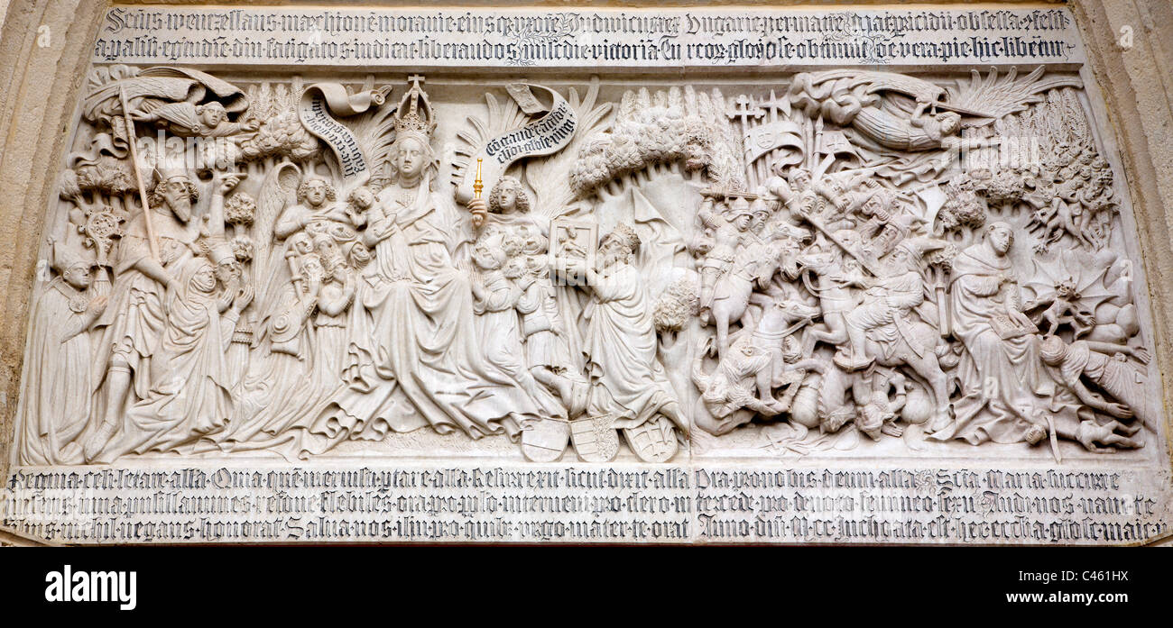 Mariazell - Relief aus Portal der Basilika - Österreich Stockfoto