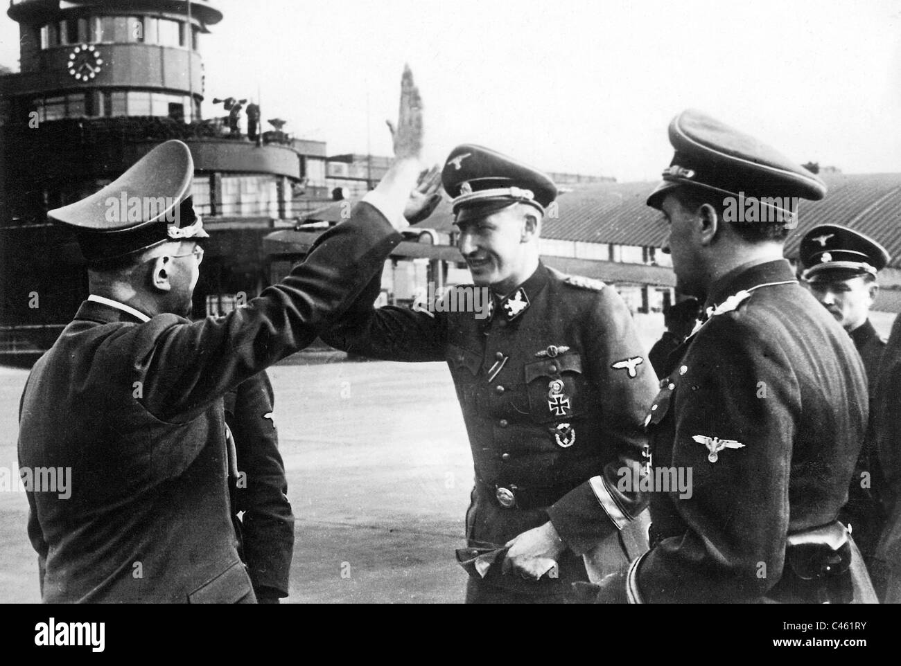 Reinhard Heydrich am Flughafen in Paris Stockfoto