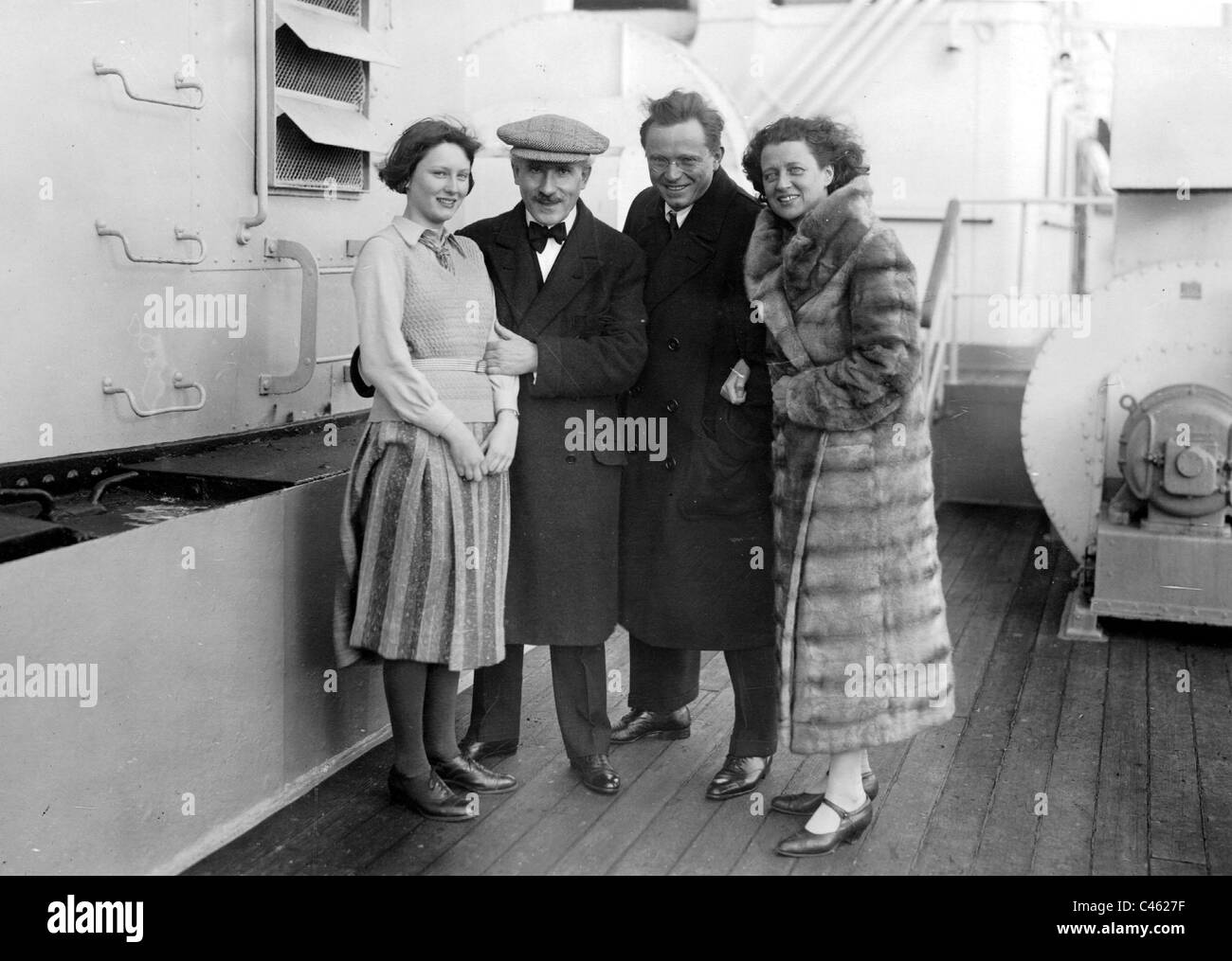 Arturo Toscanini (2. von links), Adolf Busch und Frau und Tochter an Bord der "Albert Ballin' Stockfoto