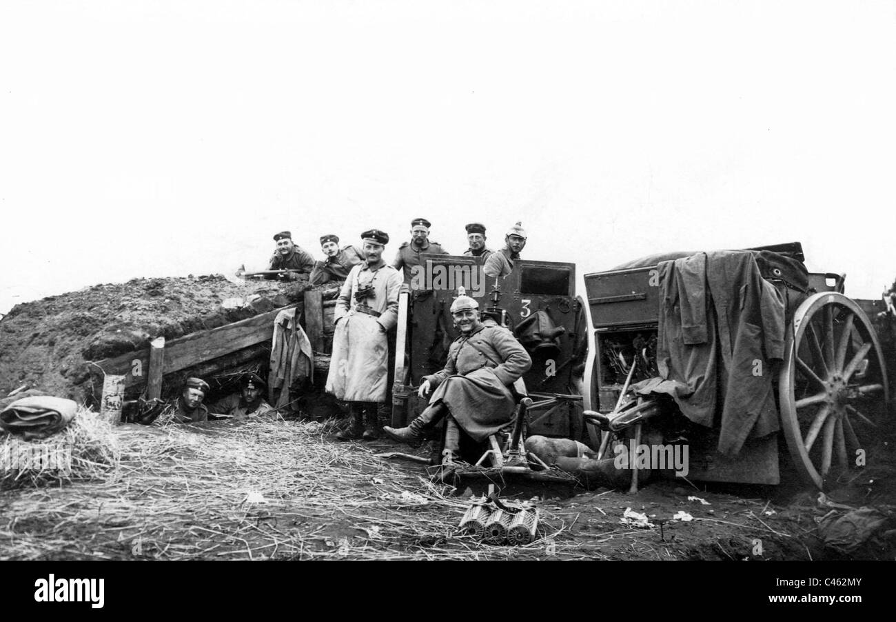 Deutsche Artillerie in der Feuerstellung Stockfoto