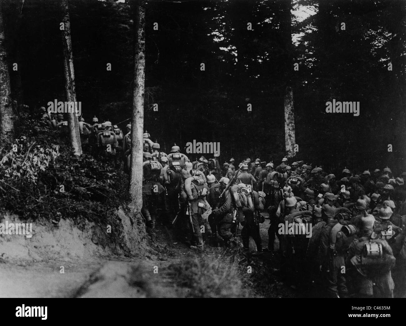 Deutsche Infanterie auf dem Marsch, 1916 Stockfoto