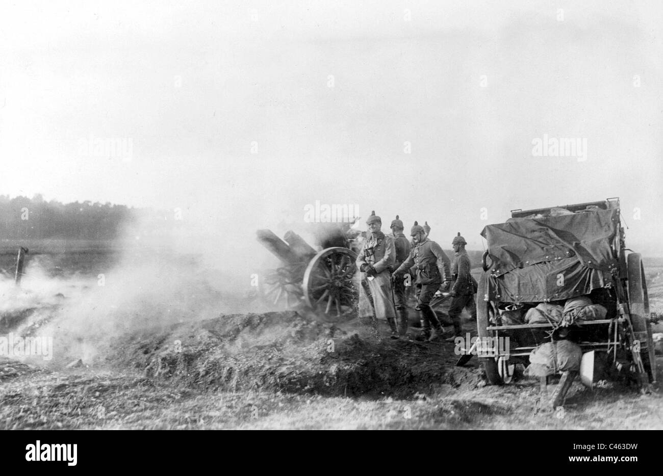 Deutsche Artillerie im Kampf in der Nähe von Lodz, 1914 Stockfoto