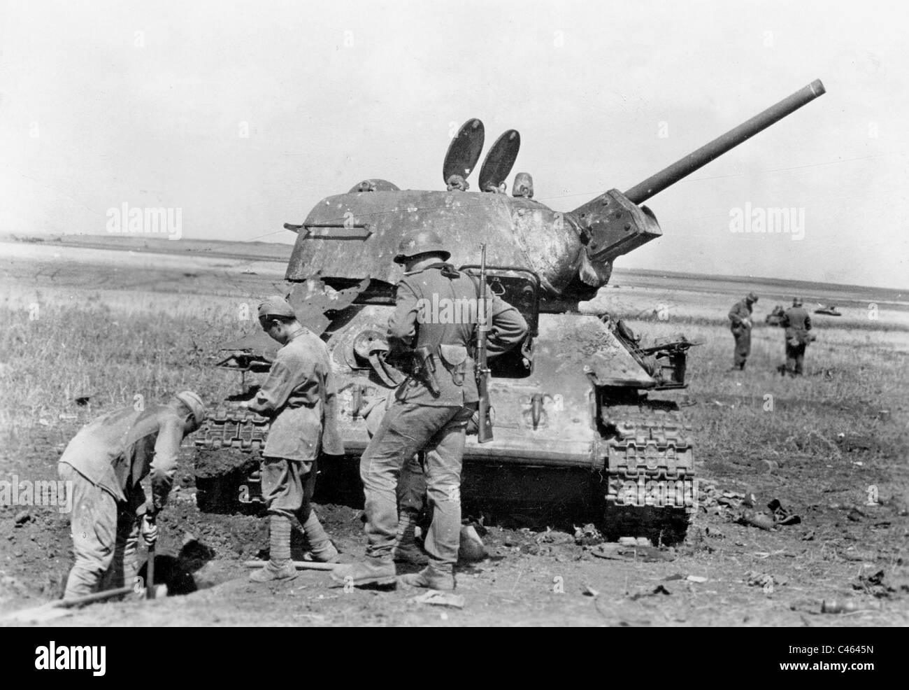 Russische T-34 Panzer 1943 erschossen Stockfoto