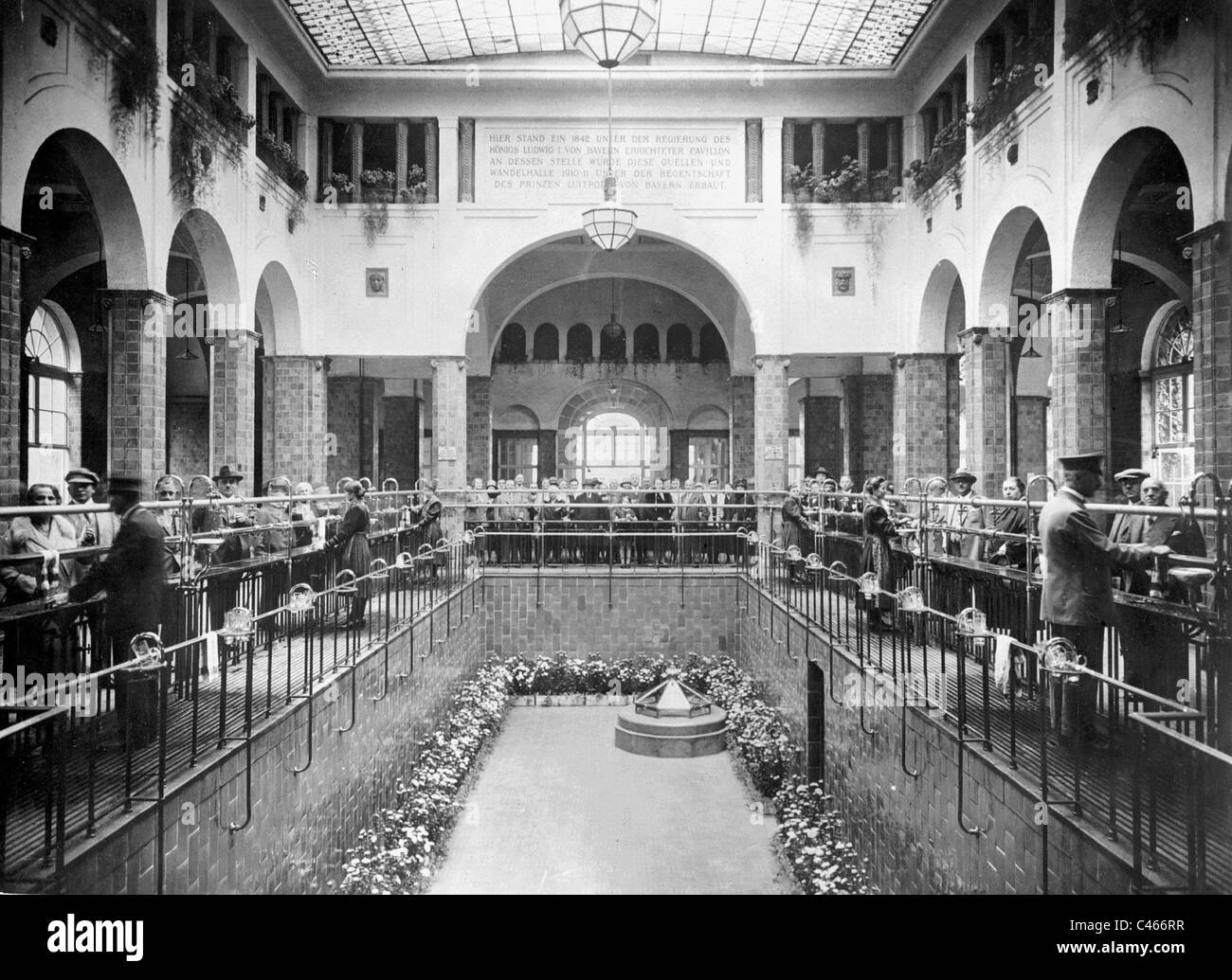 Quelle-Halle in Bad Kissingen, um 1930 Stockfoto