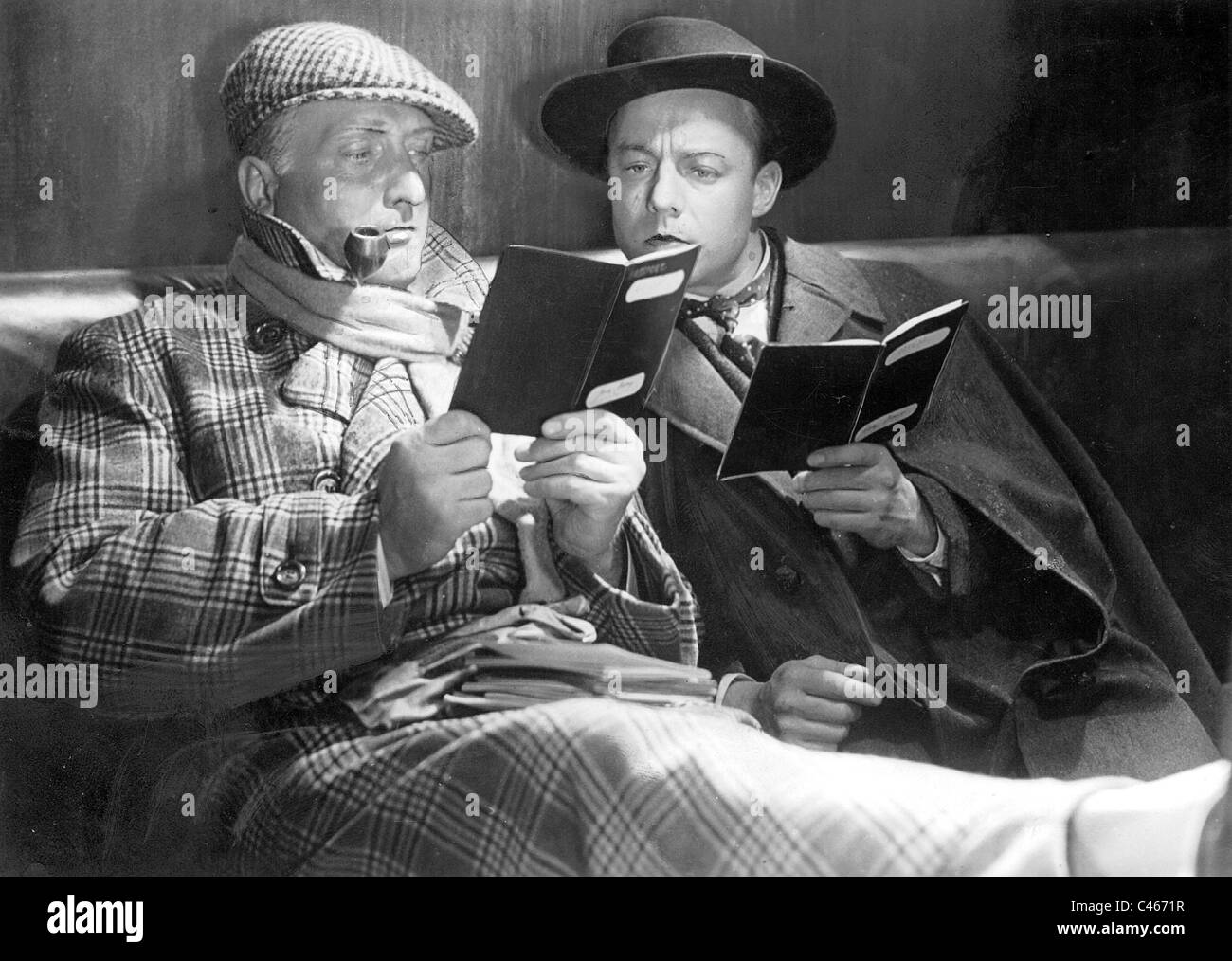 Hans Albers und Heinz Ruehmann in "Der Mann, der Sherlock Holmes war", 1937 Stockfoto