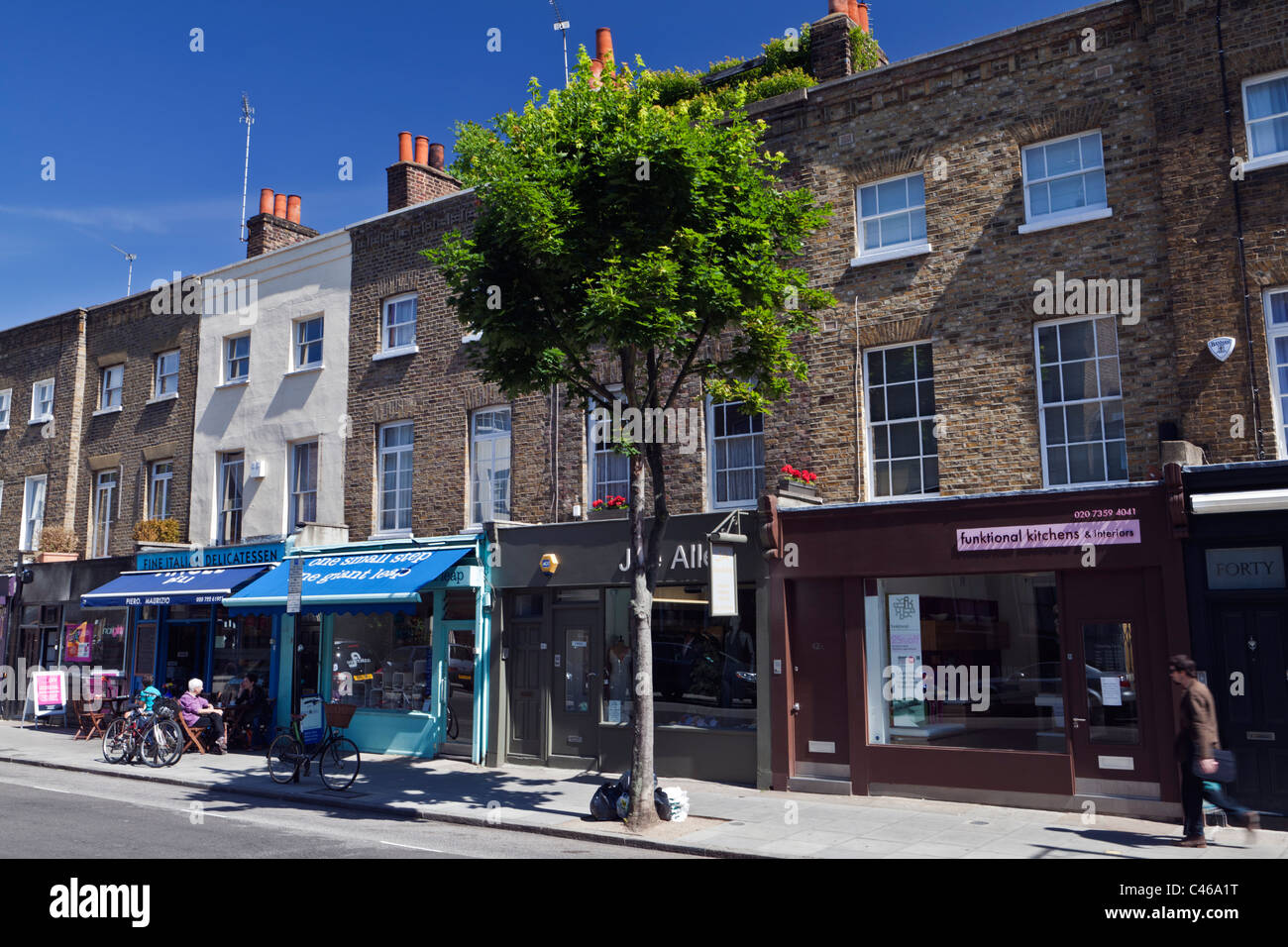 Islington Geschäfte und Cafe London England Stockfoto