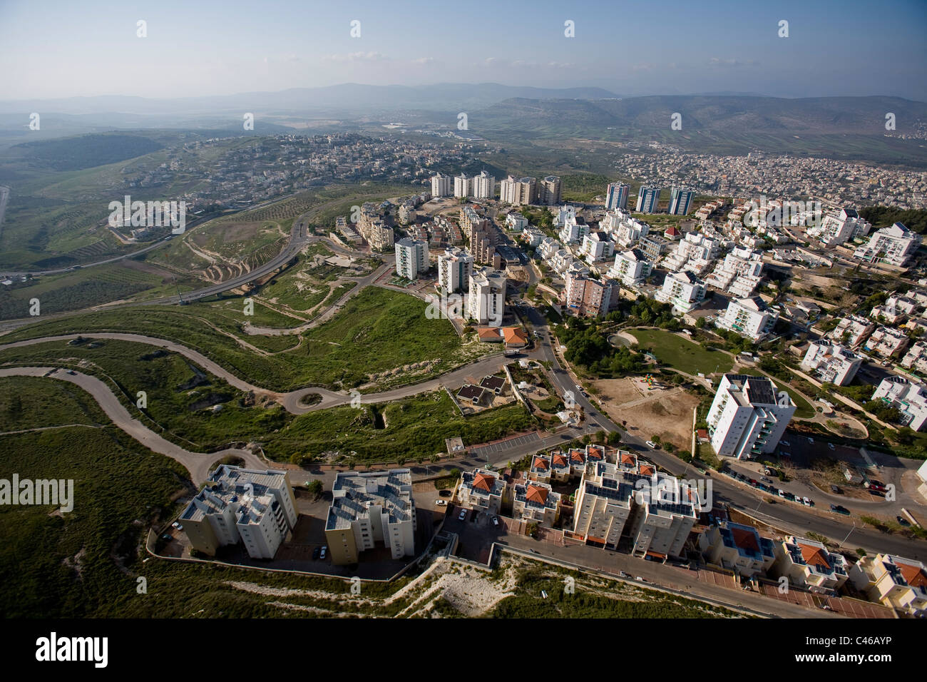 Luftaufnahme von Nazerat ' Ilit im unteren Galiläa Stockfoto