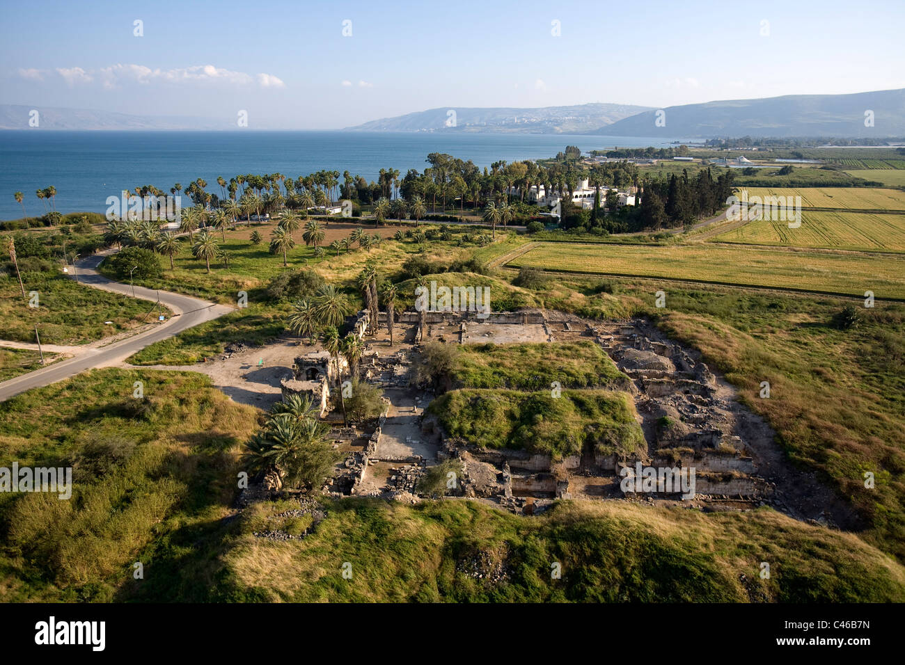Luftaufnahme der Ruinen von Minim in der Nähe vom See Genezareth Stockfoto