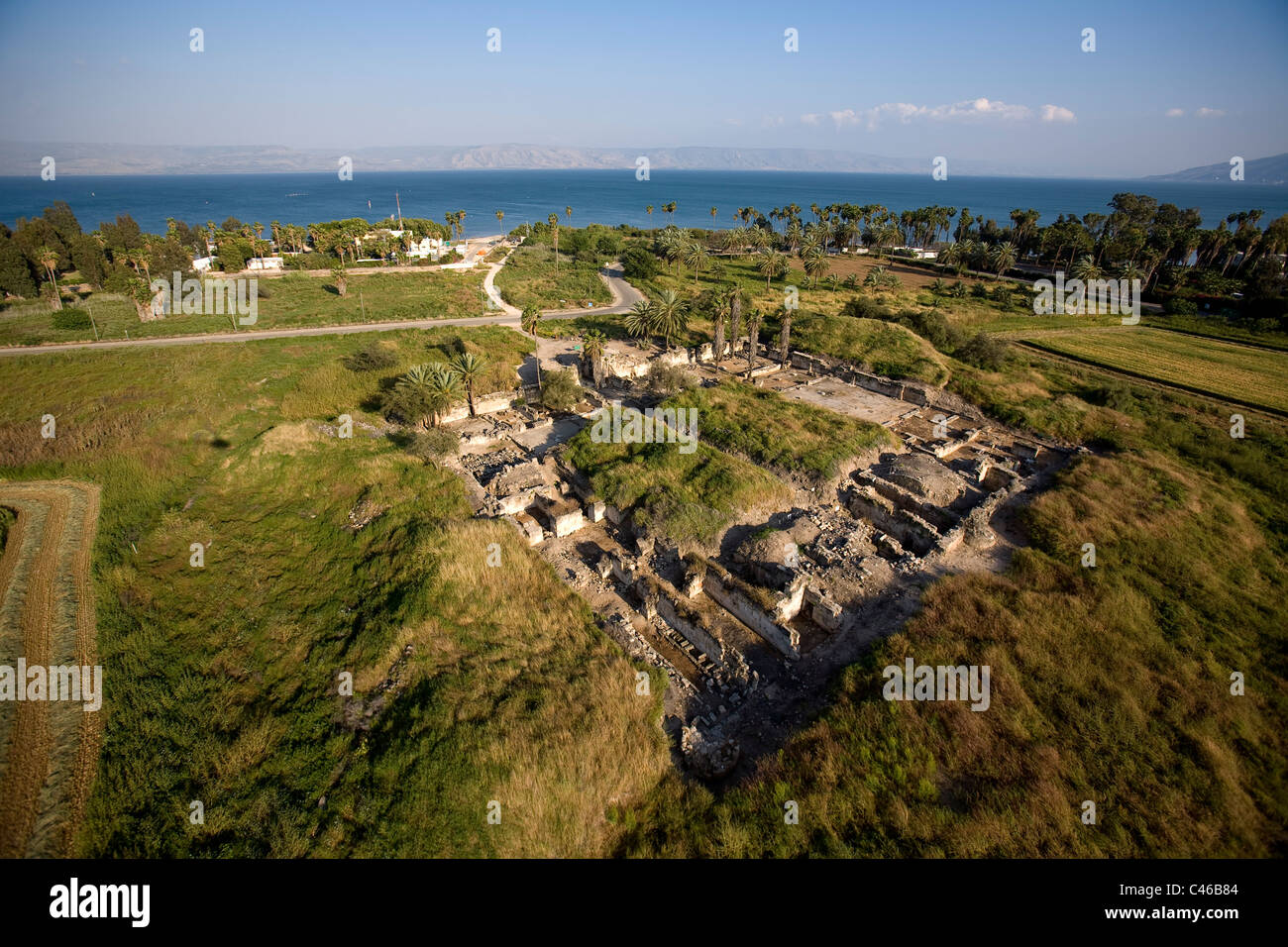 Luftaufnahme der Ruinen von Minim in der Nähe vom See Genezareth Stockfoto