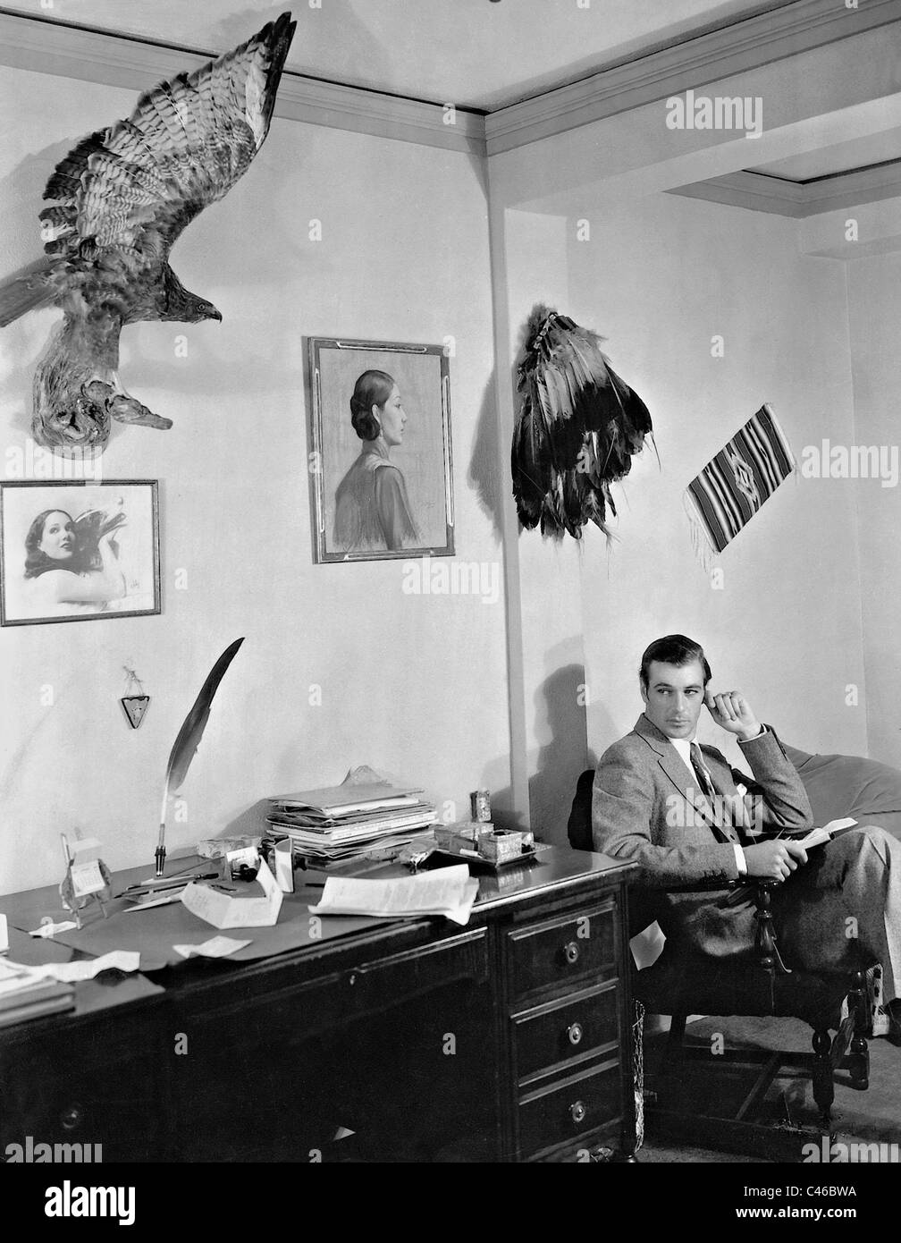 Gary Cooper in seinem Arbeitszimmer, 1936 Stockfoto