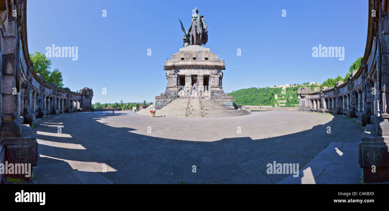 Das Deutsches Eck (Deutsches Eck), ein Wahrzeichen in der deutschen Stadt Koblenz. Stockfoto