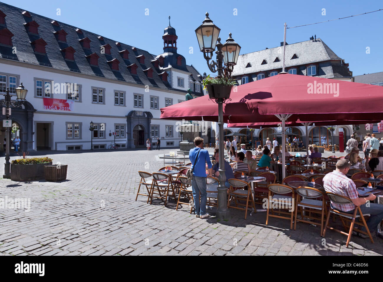 Jesuitenplatz (Jesuit Quadrat) in der Altstadt von Koblenz, eines der beliebtesten touristischen Destinationen in Deutschland. Stockfoto