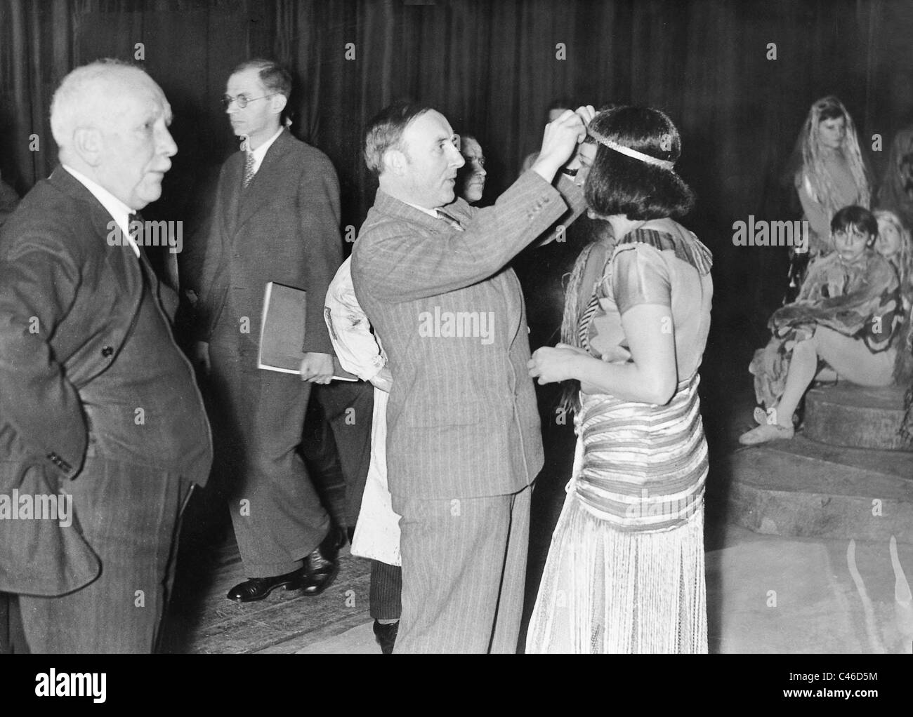 Richard Strauss und Kaethe Heidersbach bei einer Probe Oper, 1935 Stockfoto