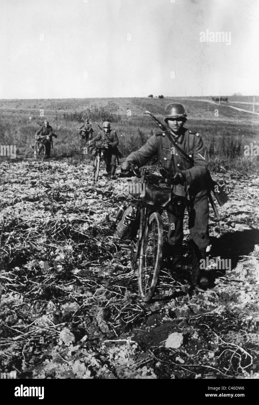 Zweiter Weltkrieg: Deutsche Fahrrad Infanterie Stockfoto