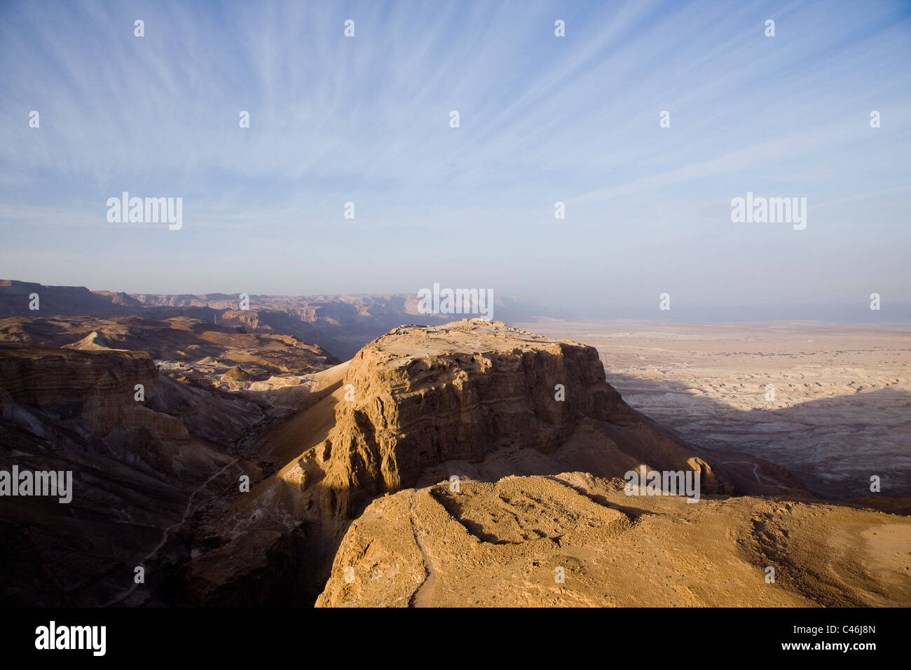Luftaufnahme der historischen Stätte von Masada in der Judäischen Wüste Stockfoto