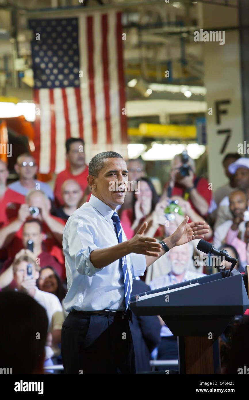 Präsident Obama besucht Chrysler-Montagewerk Stockfoto