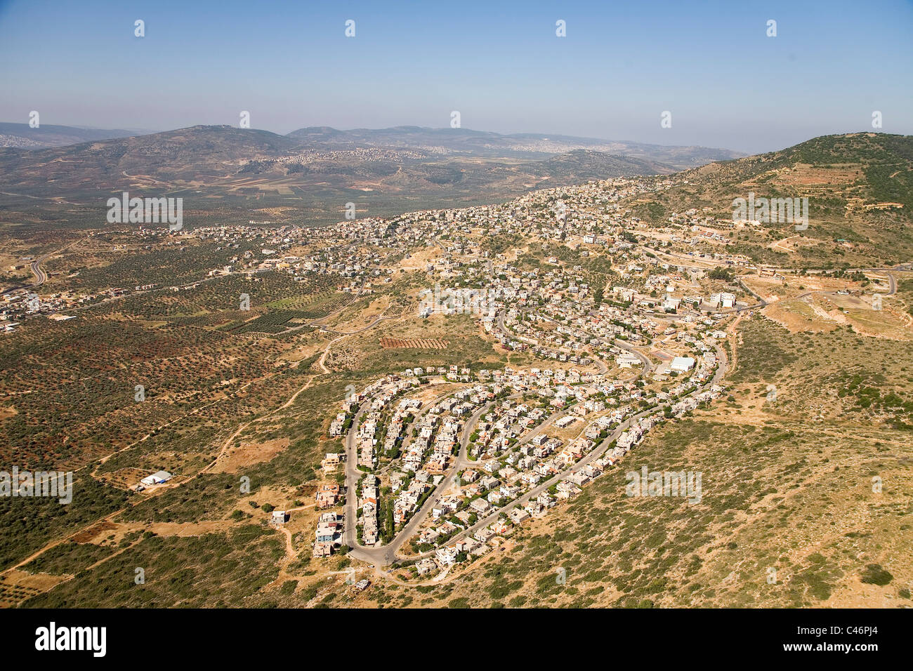 Luftaufnahme des Dorfes M'rar in der unteren Galiläa Stockfoto