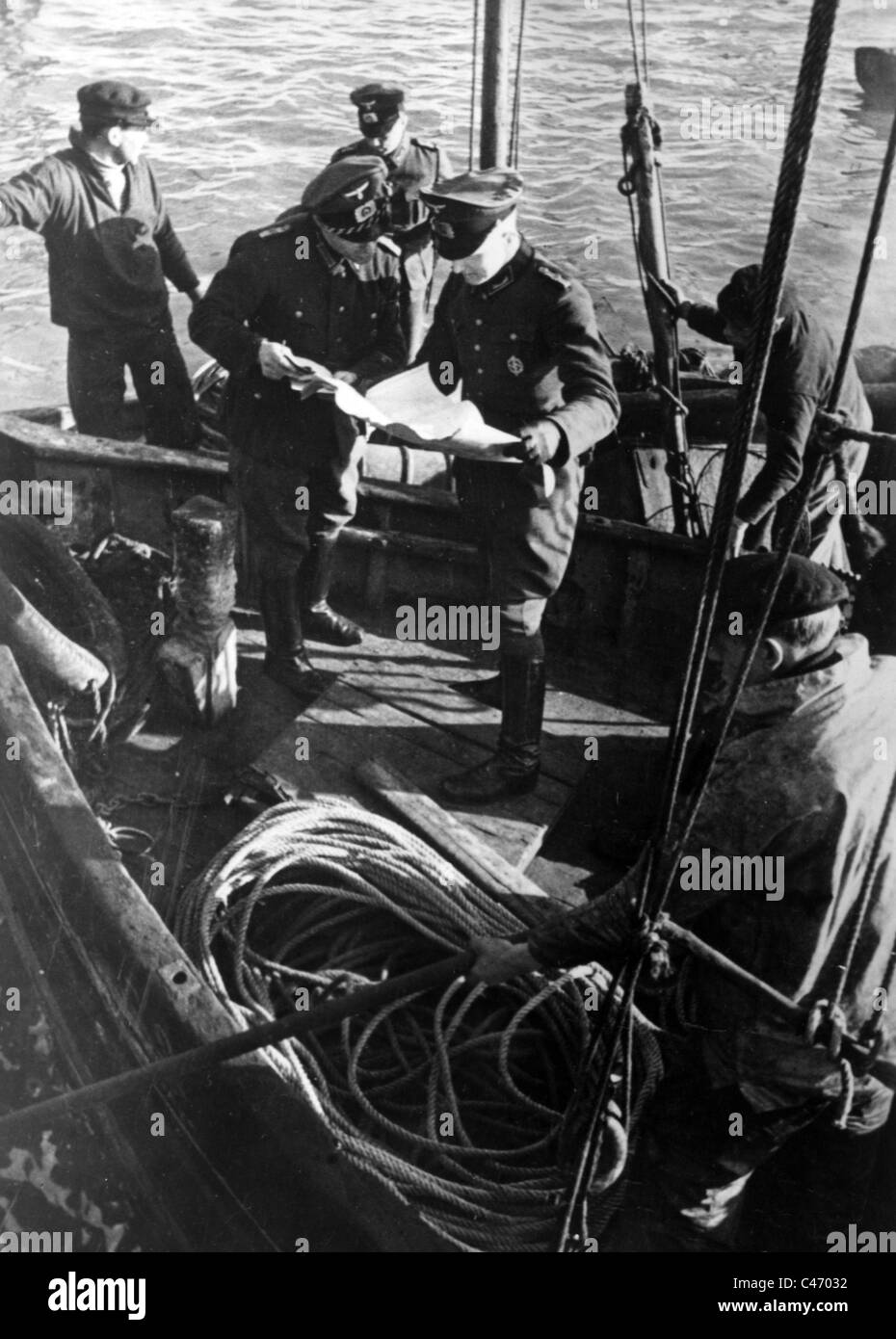 Zweiter Weltkrieg: Westfront. Französische Zivilbevölkerung Umgang mit deutschen Besatzungstruppen, 1940-1944 Stockfoto