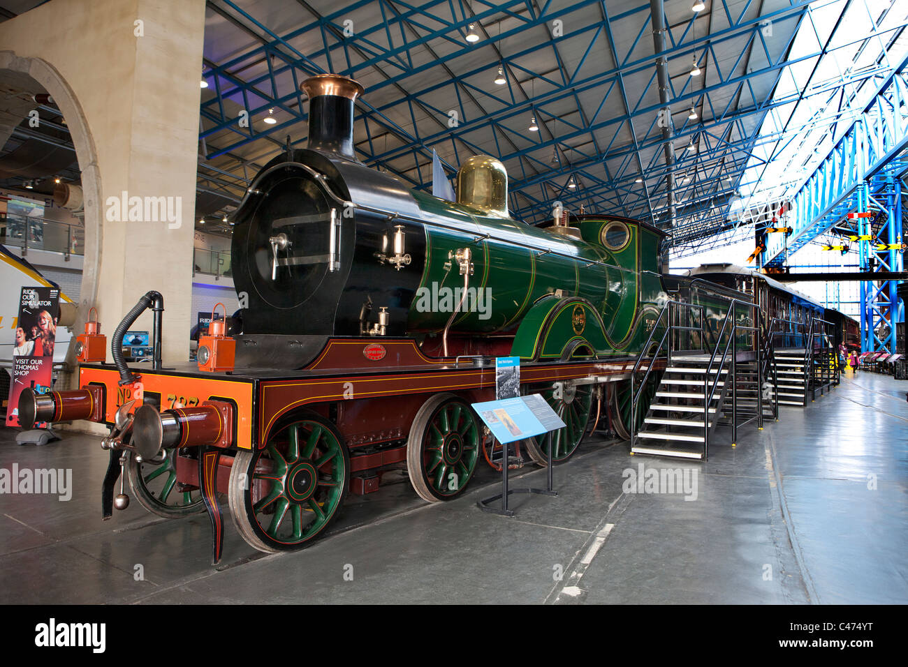 South Eastern & Chatham Railway Class D 4-4-0 Dampf Lok Nr. 737, 1901 im National Railway Museum in York Stockfoto