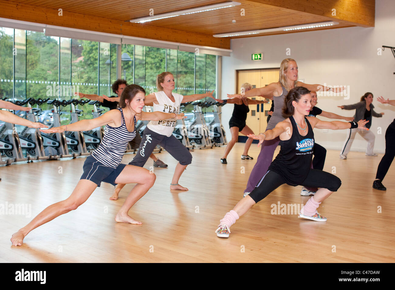 Tanz Klasse Trend für Surrey Hausfrauen. Foto: Jeff Gilbert Stockfoto