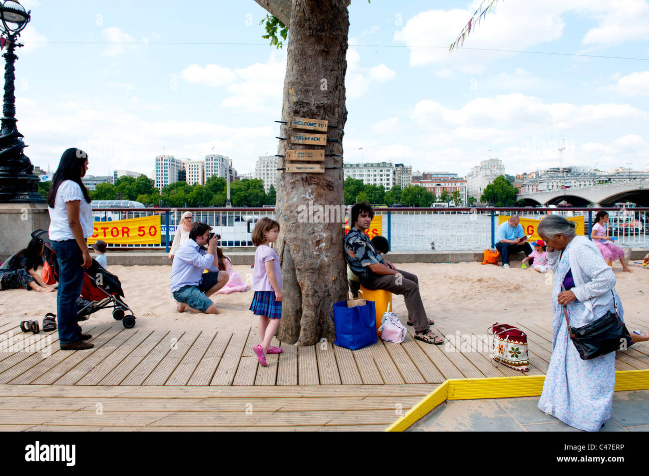 Frühling-Community-Aktivitäten auf der Southbank, London. Britische Küste im Zentrum von London. Stockfoto