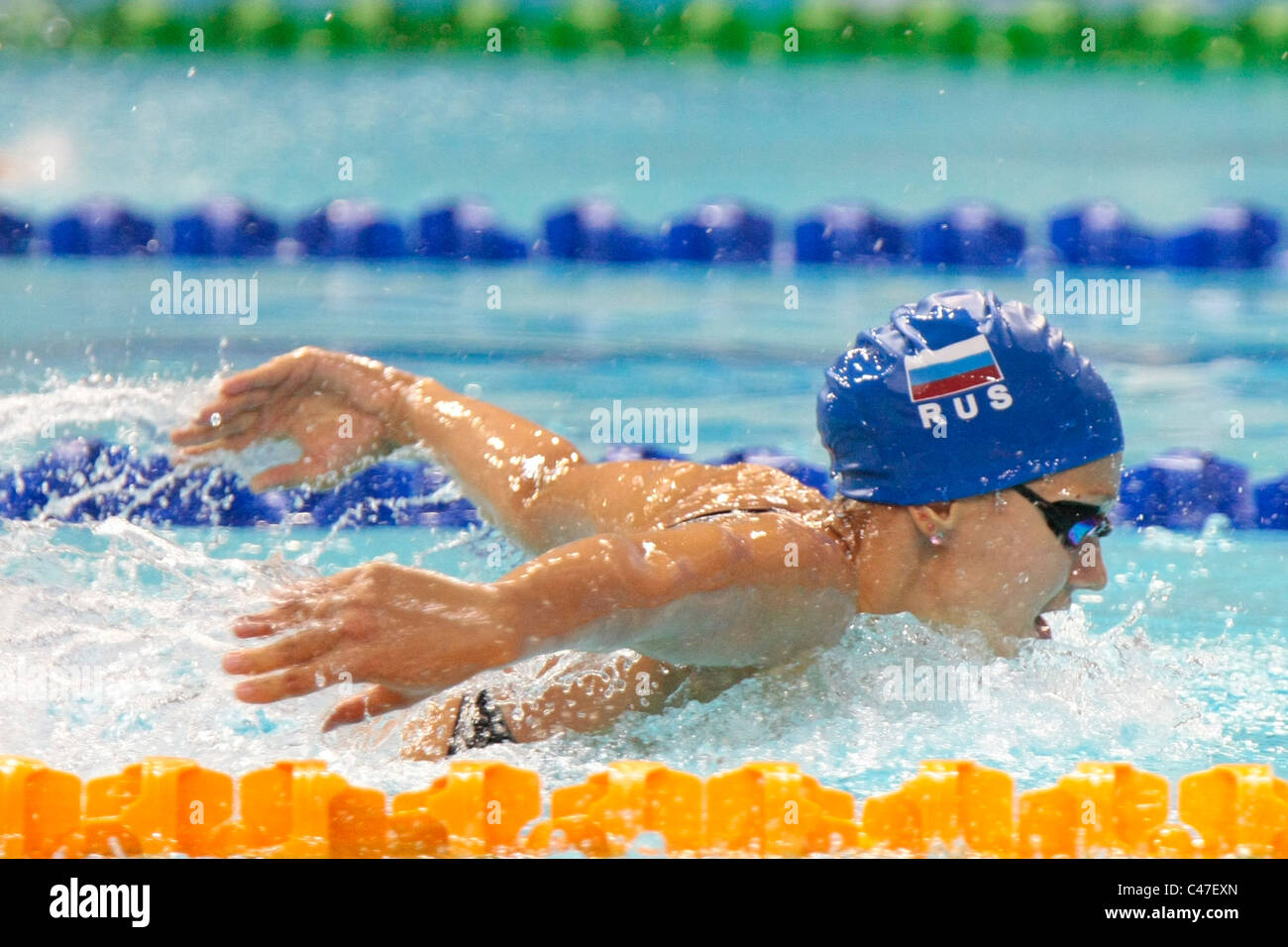 Kristina Kochetkova Team Russland im gemischten 4x100m Medley Relay Finale konkurrieren. Stockfoto