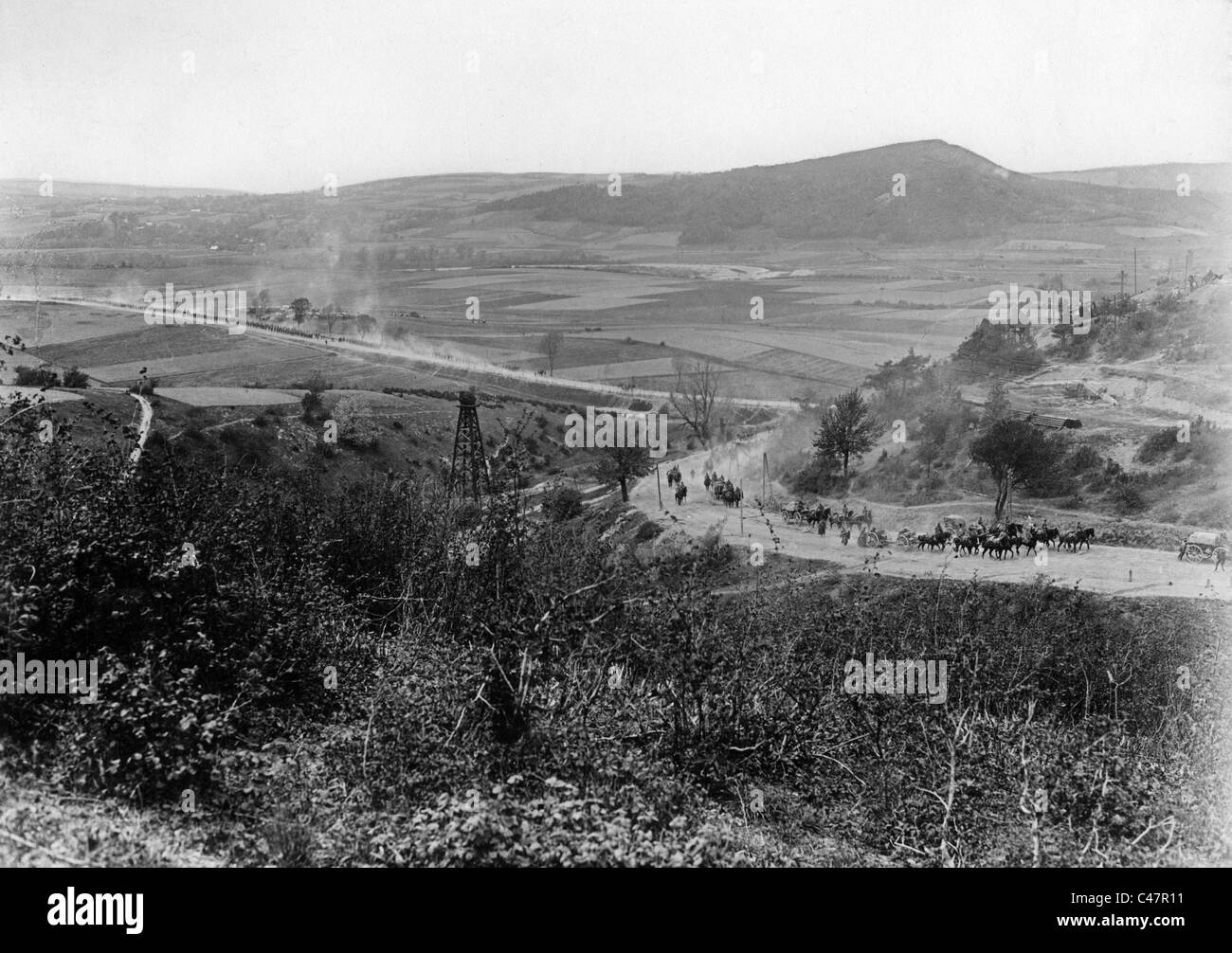 Deutsche Truppen marschieren über den Dukla-Pass, 1915 Stockfoto