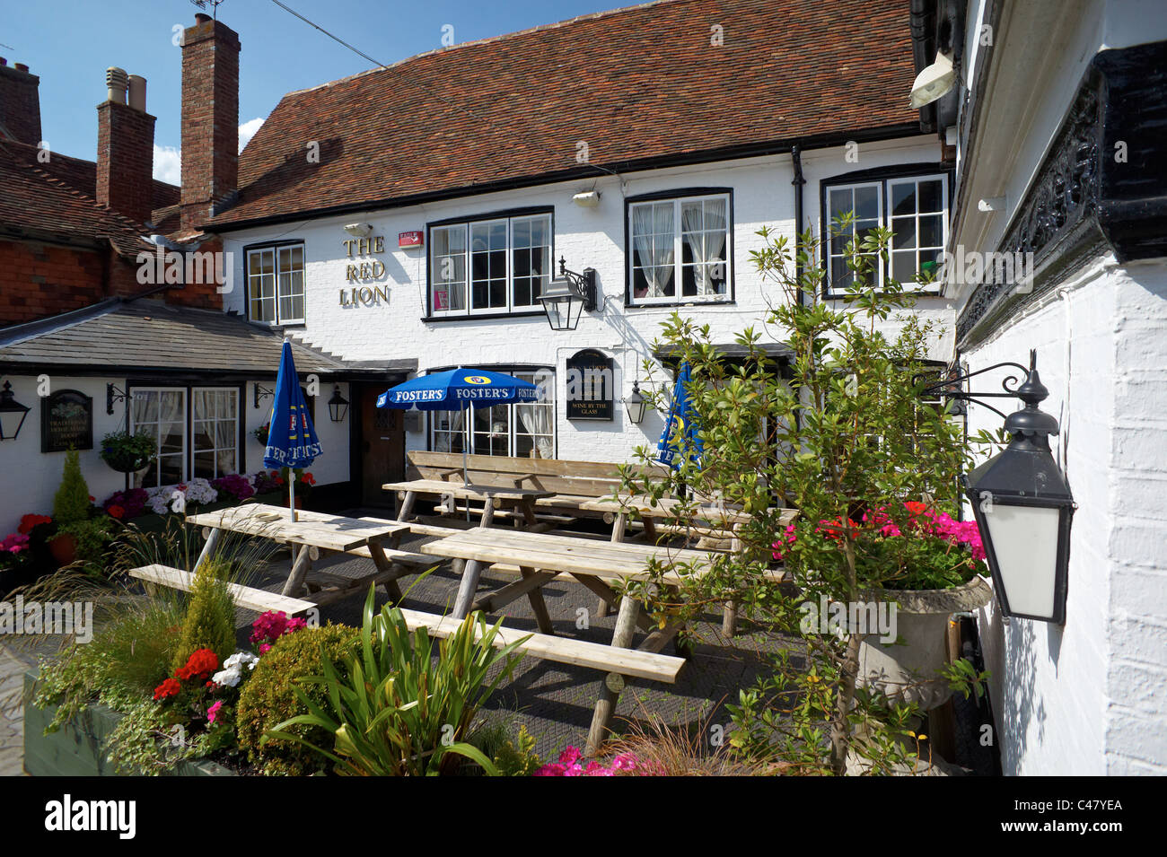 English Pub und Garten Stockfoto