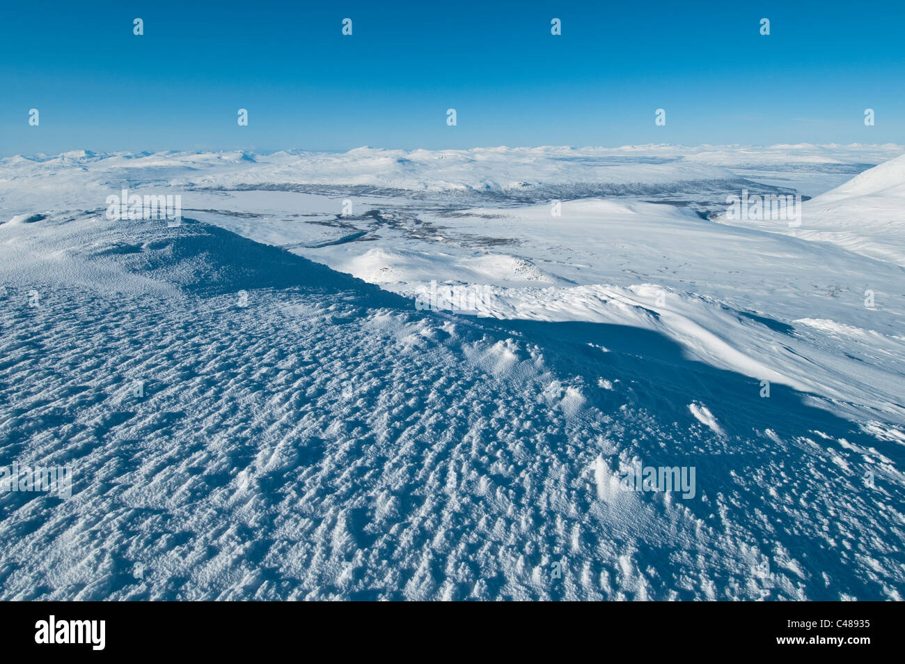 Freuen Sie auf dem gefrorenen See Kutjaure, Norbotten, Lappland, Schweden Stockfoto