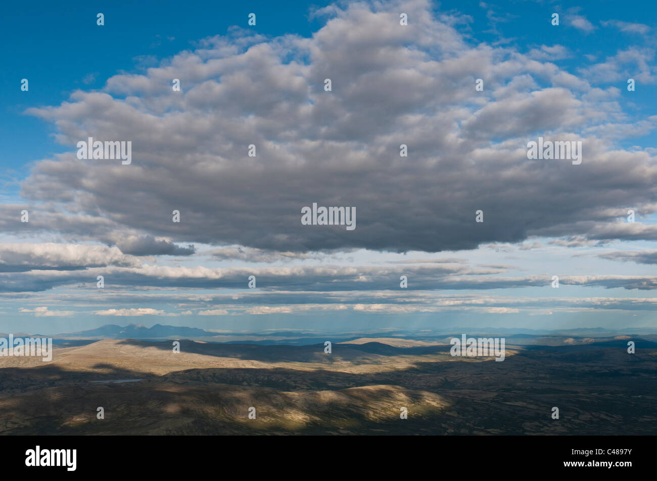 Blick schlug Das Alvdal Vestfjell Zum Berg Rendalssoelen, Rendalen, Hedmark, Norwegen Stockfoto