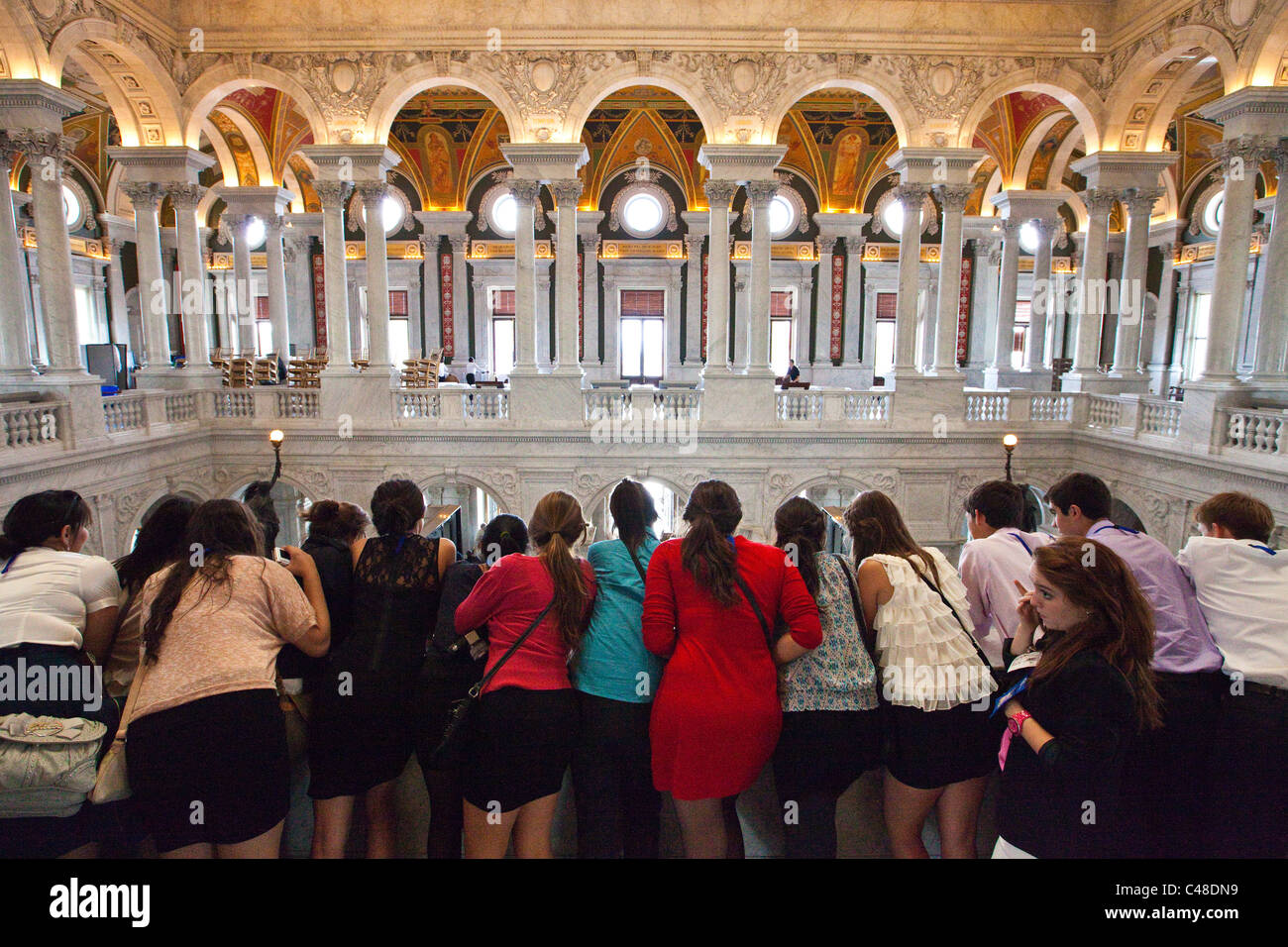 High School-Exkursion besuchen an der Library of Congress building, Washington DC Stockfoto